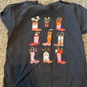NWOT Doe- Target western cowgirl boot graphic t-shirt short sleeve size medium